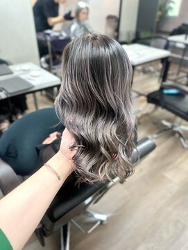 ヴィフ 大船(VIF) バレイヤージュケアブリーチダブルカラー白髪ぼかし脱白髪染め