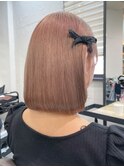 8038ミルクティーアッシュベージュハイトーンカラーショートボブ
