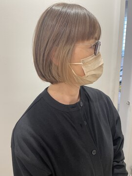 ピルボックス(PILL BOX) ミニボブ/白髪ぼかしカラー/ショートボブ/インナーカラー