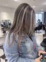 キング 枚方店(K!ng)&nbsp;縮毛矯正髪質改善ハイライトレイヤーカット枚方美容室エクステ