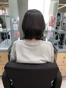 アトリエモア(Atelier More) 外ハネボブ