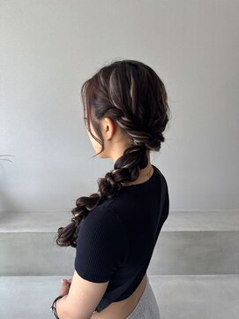 ビーリアン(B-LIEN) サイド編みおろし浴衣ヘア