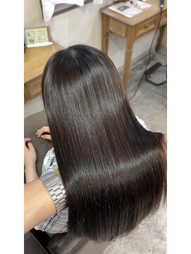 シェノン 西梅田(CHAINON) レイヤーカット/オリーブブラウン/酸性矯正