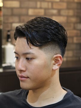 バーバーショップ ネオ セカンド(BARBERSHOP NEO2nd) ラフ7:3フェード