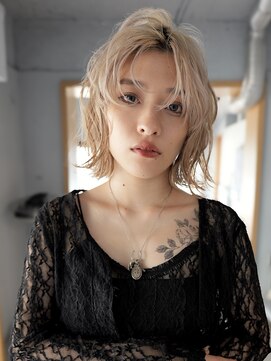 シアラ(ciala) デザイン的セットのボブ