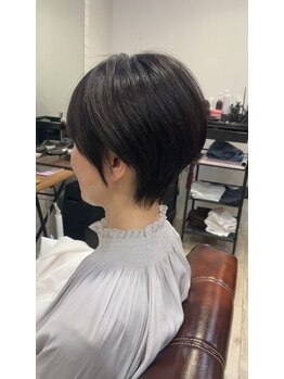 ラグーナ(Laguna)の写真/【大人女性に人気◎】クセ/骨格/髪質/毛量も生かす高いカット技術で、最大限の魅力を引き出します★