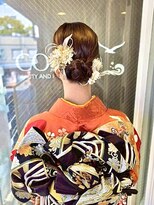 コハク(COHAQ BEAUTY AND RESORT)&nbsp;タイトシニヨン/成人式ヘア/卒業式ヘア/タイトヘア