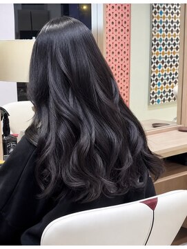 アース いわき店(HAIR&MAKE EARTH) ブラックカラーの艶やかコテ巻きロング