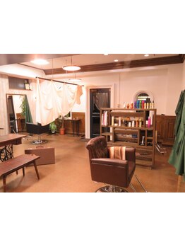 3席のみのプライベート空間で周りを気にせずリラックスできる♪マンツーマン施術だから相談しやすいのも◎