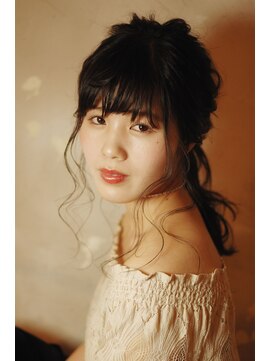 グルーア(GRuA) ちょっと特別な日のカジュアルヘアアレンジ◎