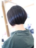 ショートボブ
