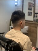 ソフトモヒカンスキンフェード スタイル