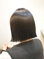 コーエン(coaen)&nbsp;ナチュラルな外ハネ切りっぱボブ