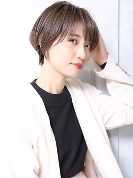 無垢(muku) 大人可愛い２０代３０代４０代小顔　くびれヘア F3