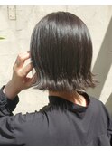 垢抜け感抜群！子供っぽくならないダークカラーミニボブ【20代】