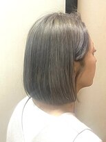 ニューグレート 自然に収まるボブスタイル