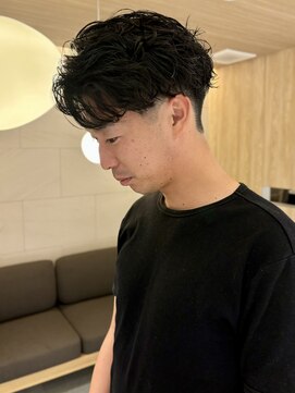 パカ(paka) スパイラルパーマ×フェード