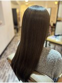 透明感のあるダークトーンカラー
