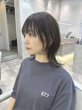 ダブルトーキョー シブヤ(W-TOKYO SHIBUYA) カーキグレージュ×ウルフカット　ウルフ　ネオウルフ