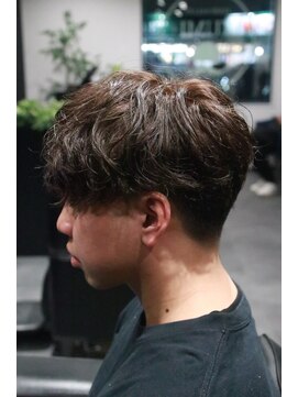 イズミプラス(IZUMI+) シャドウパーマ