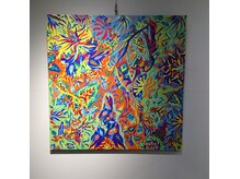 ラウンジ(Lounge)の雰囲気（別府　倫太郎氏による個展開催中！）
