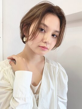 テテ(tete.) おしゃれで可愛い大人ハンサムショート