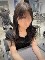 ユーフォリア 新宿通り(Euphoria)&nbsp;透明感溢れるオリーブグレー