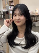 ミリ(mm)&nbsp;韓国風が可愛い10代20代30代くびれミディアムヘア