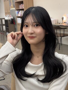 ミリ(mm) 韓国風が可愛い10代20代30代くびれミディアムヘア