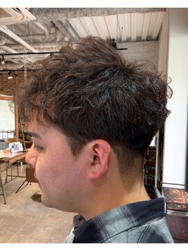 スペックホルダー(Spec Holder) シャドウパーマ7.4ナチュラルショート