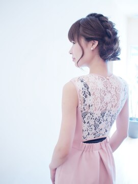 ツイギー 宮西店(TWiGGY) 【やりすぎ感のない上品アレンジ】