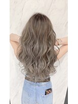 リー 京橋(Lee)&nbsp;［Lee京橋］店長今里  ホワイトブロンドxバレイヤージュ