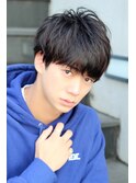 10代20代メンズ短髪ナチュラルスマートマッシュくせ毛風パーマ
