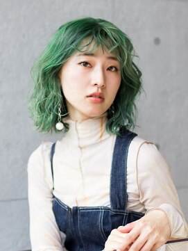 ニュウニュウ(NIU NIU) ジェイドグリーンボブ