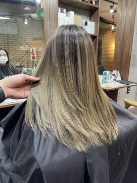 ラフ(LAFF) #黒髪#ボブルフ#ネビージュ#小顔#ワンレン