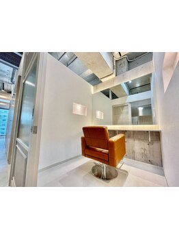 【大宮駅東口】上質なプライベート空間でゆったりと♪周りを気にせずくつろげる個室サロン！[大宮駅]