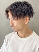 エリマバイフィフス 調布(elima by fifth)&nbsp;強めのカールで作るセンターパート×ツイストスパイラルパーマ