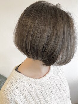 2席の隠れ家サロン♪少人数サロンならではの丁寧なカウンセリングで、貴方の"なりたい"を叶えます☆