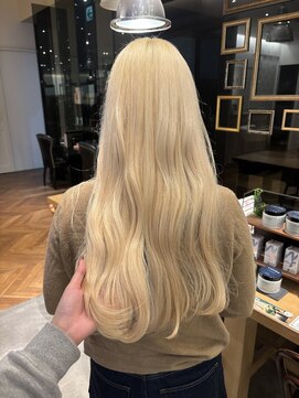 サラ 天神大名店(SARA) 【抜きっぱなし】ブロンド/ブリーチハイトーン