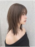 オリーブグレージュブリーチなしウルフミディアムレイヤー20代p3