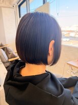 プラスイズム ヴェレン(PLUSISM Velen)&nbsp;黒髪コンパクトボブ 秋B04