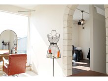 ココヘアデザイン(COCO.)の雰囲気(オシャレなシャビーシックインテリアが可愛い♪)