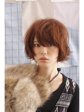 ブーケ(BOUQUET) 前髪は、少し邪魔なくらいがおすすめです。