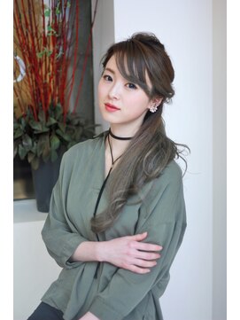 ヴェリテ(Verite produced by LA'BO) 【Verite 】簡単ハーフアップ★ねじりんぱ