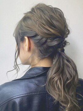 カルフール 草加本店(Carrefour) ポニテ映えインナーカラー【カルフール草加】