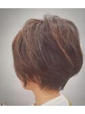 ショートボブ
