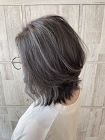 ヘアーアンドスパ フラップス(FLAPS) ミディアムウルフ×グレージュハイライト