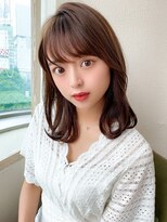 アフロート ディル(AFLOAT D'L)&nbsp;20代30代40代小顔外ハネミディアムひし形シルエットくびれミディ