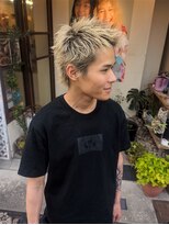 ヒカリス 東三国(HIKARIS) 笑顔溢れるスパイキーショート/メンズハイトーン/メンズショート