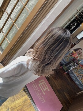 ビヨンド リンク(BEYOND L'INK) バレイヤージュ